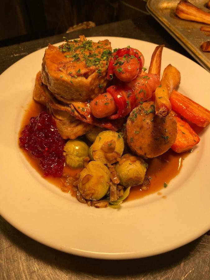 Red Lion Inn Чипинг Камдън Екстериор снимка