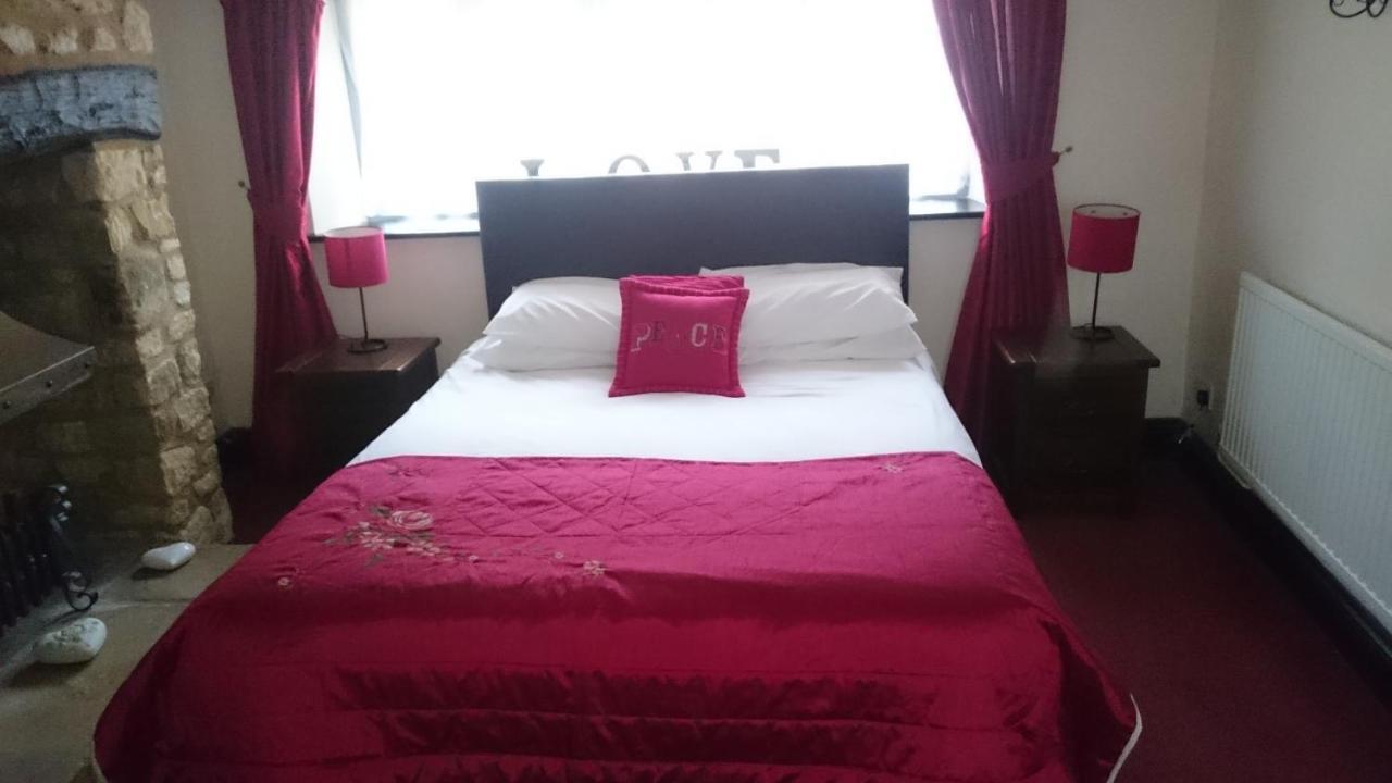 Red Lion Inn Чипинг Камдън Екстериор снимка